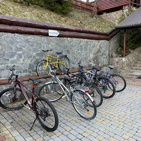 Georgiy Inn Oryavchyk