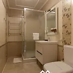 Georgiy אורחן *
